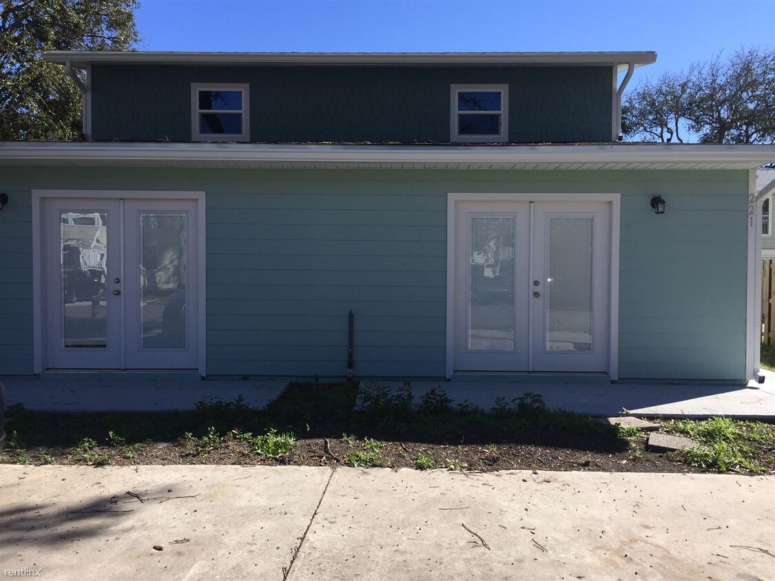 Primary Photo - 3 br, 2 bath Townhome - 219 Lora Street
