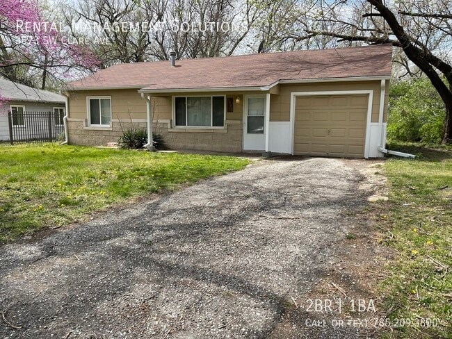 Building Photo - 3573 SW Clare Ave- 2 BED/1 BATH