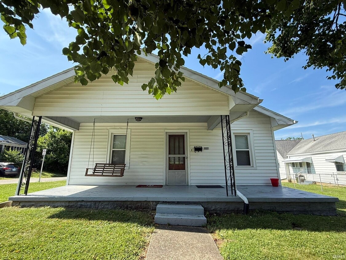 Primary Photo - 112 E 15th St