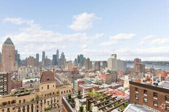 Building Photo - 347 W 57th St