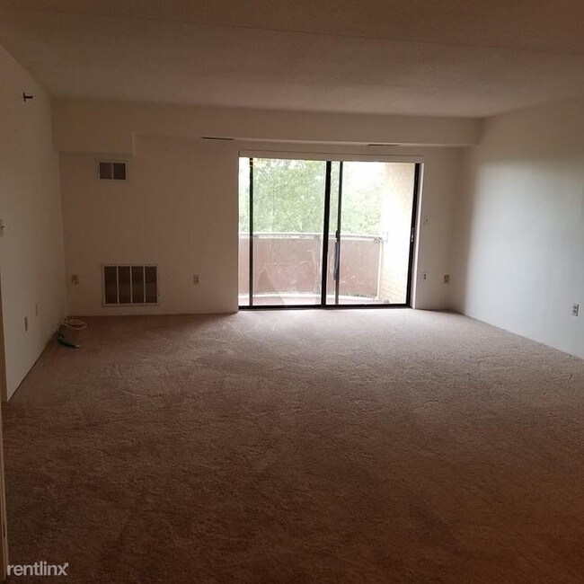 Foto del edificio - 2500 Mystic Valley Pkwy