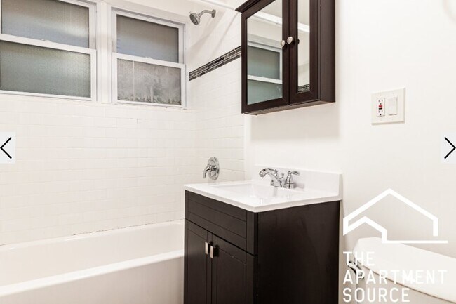 Foto del edificio - 732 W Roscoe St