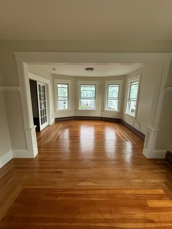 Primary Photo - 24 Burgess St