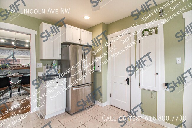 Foto del edificio - 760 Lincoln Ave NW