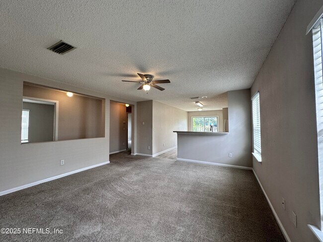Building Photo - 2113 Fresco Dr