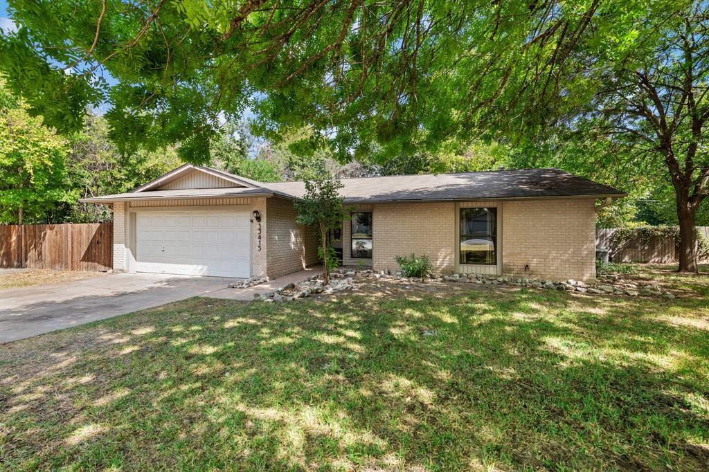 Foto principal - 13415 Perthshire St