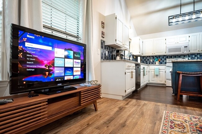 Building Photo - 28160 Windwood Dr E