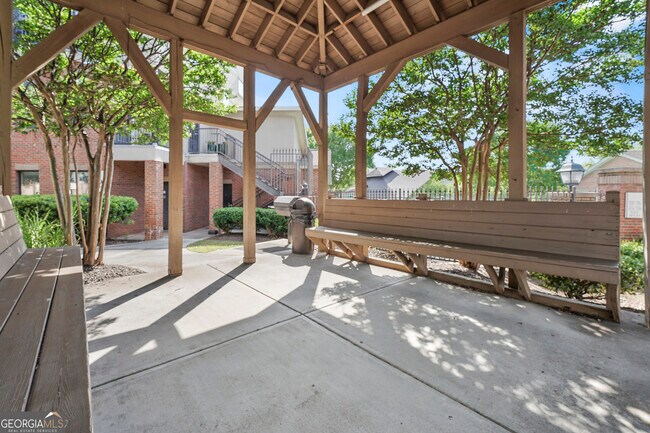 Foto del edificio - 898 Oak St SW