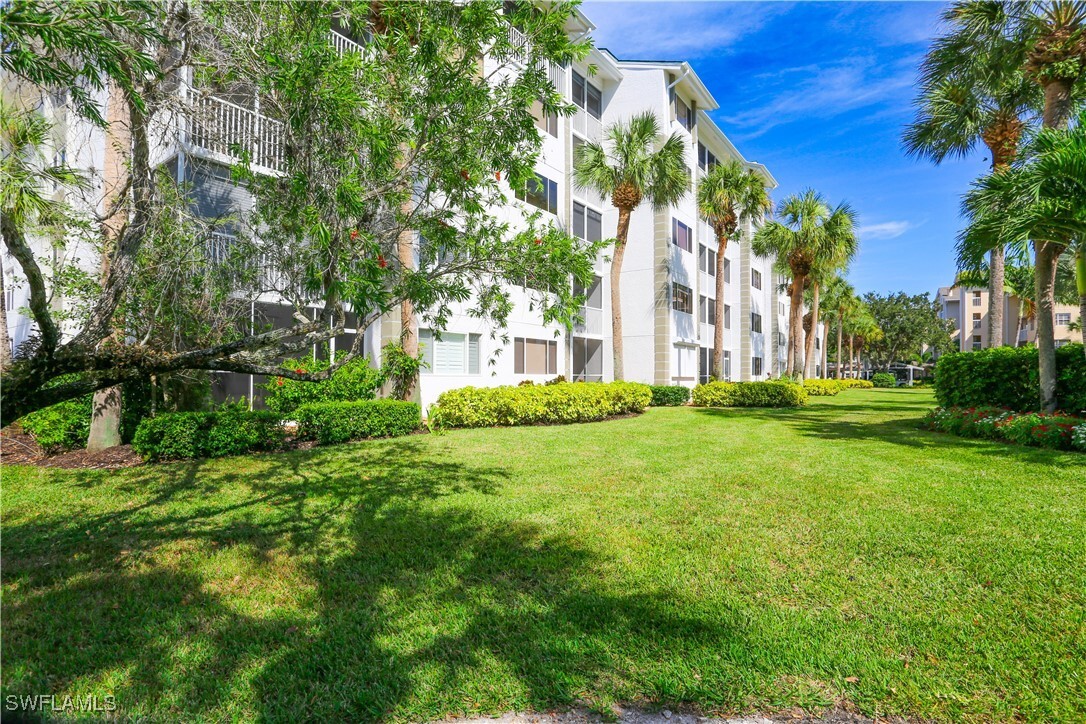 Foto principal - 360 Horse Creek Dr