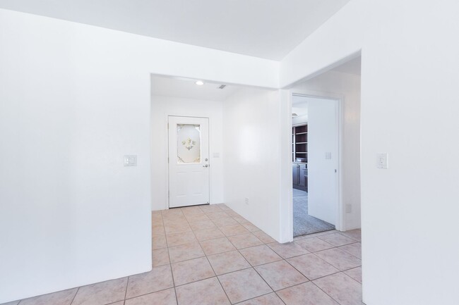 Foto del edificio - Horse Property! 4 bedroom, 3 bath home in ...