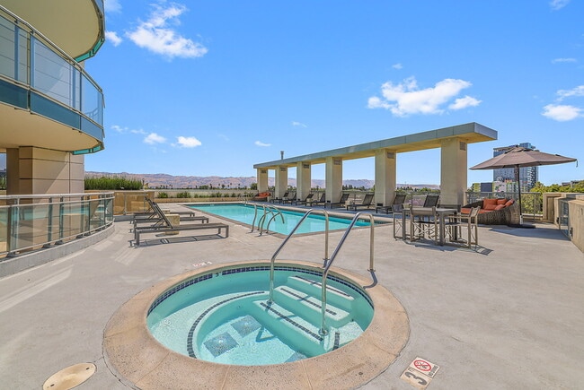 Foto del edificio - 360 Residences