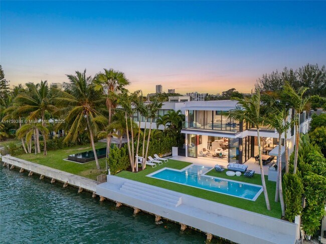 Foto del edificio - 315 N Shore Dr