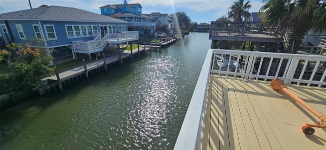 Foto del edificio - 1643 Railroad St