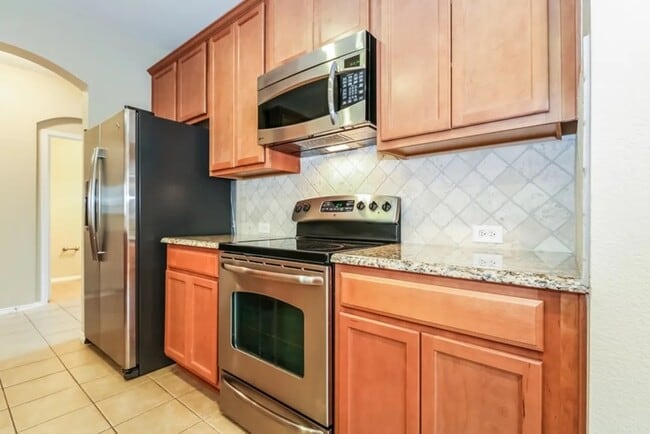 Building Photo - 15714 Landing Creek Ln