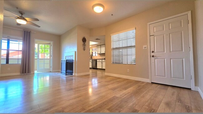 Building Photo - 6885 E Cochise Rd