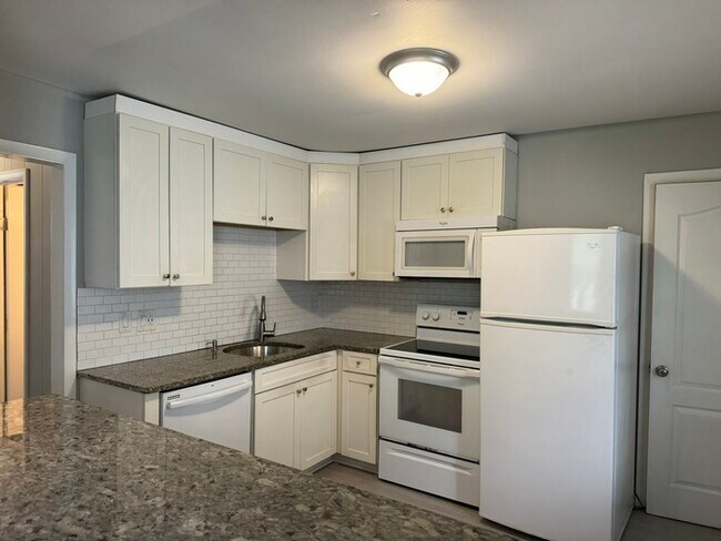 Foto del edificio - 1810 28th Ave N