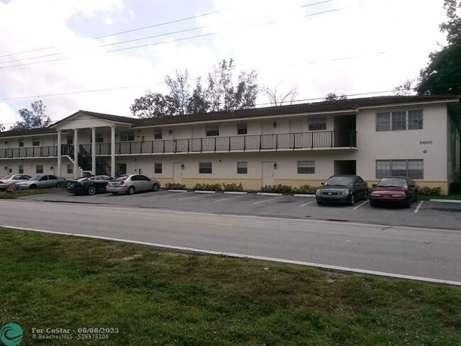 Building Photo - 8600 NW 40th St