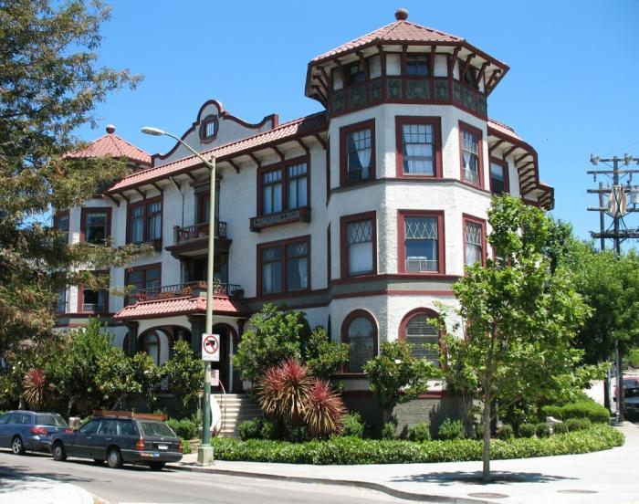 Foto principal - 1 bedroom in Oakland CA 94606