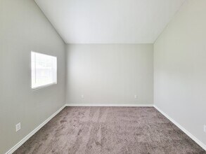 Building Photo - 15814 Murrelet Ct