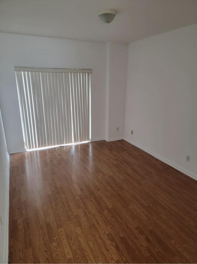 Building Photo - 1407 S Santa Catalina Cir