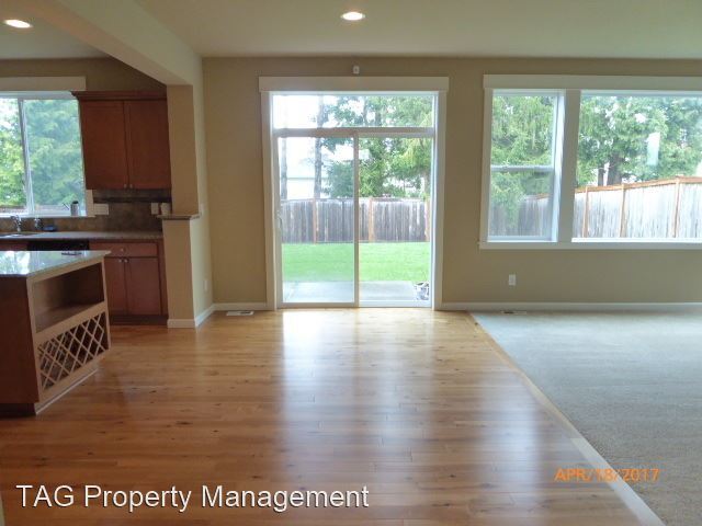 Foto del edificio - 5 br, 3 bath House - 5718 NE 7th Pl