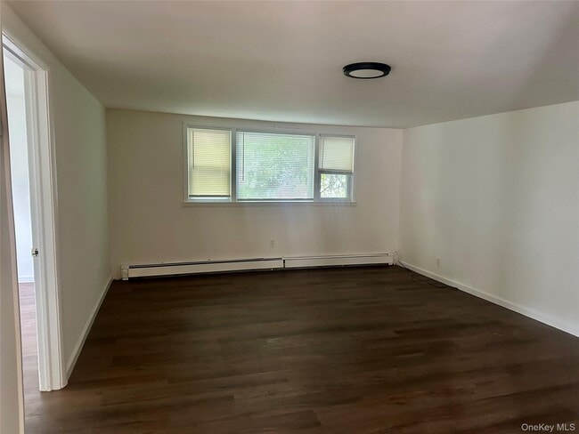 Building Photo - 648 Broadway