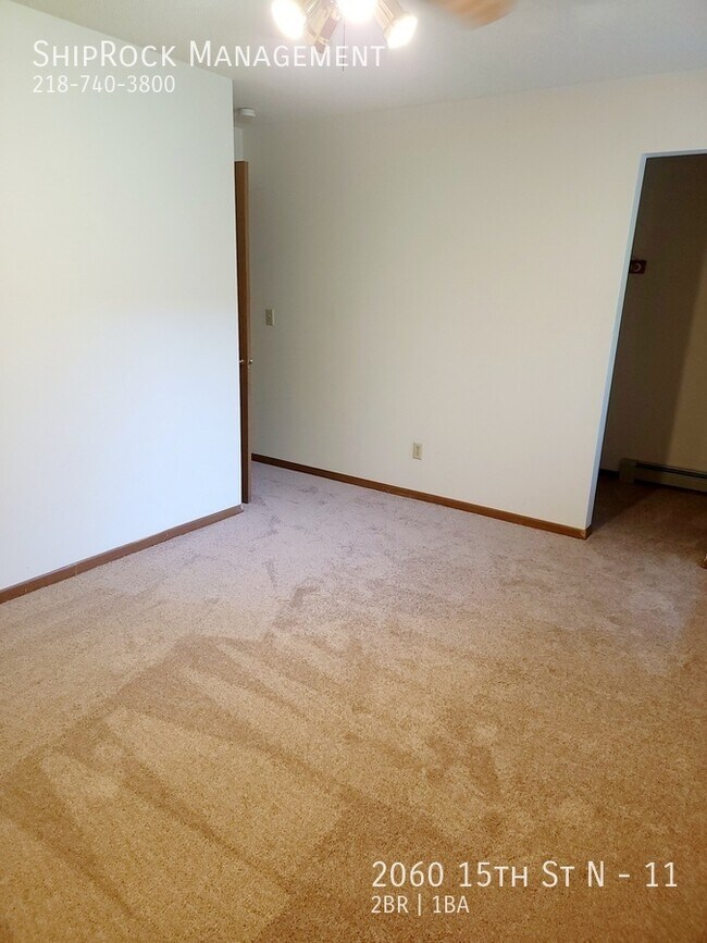 Foto del edificio - 2060 15th St N