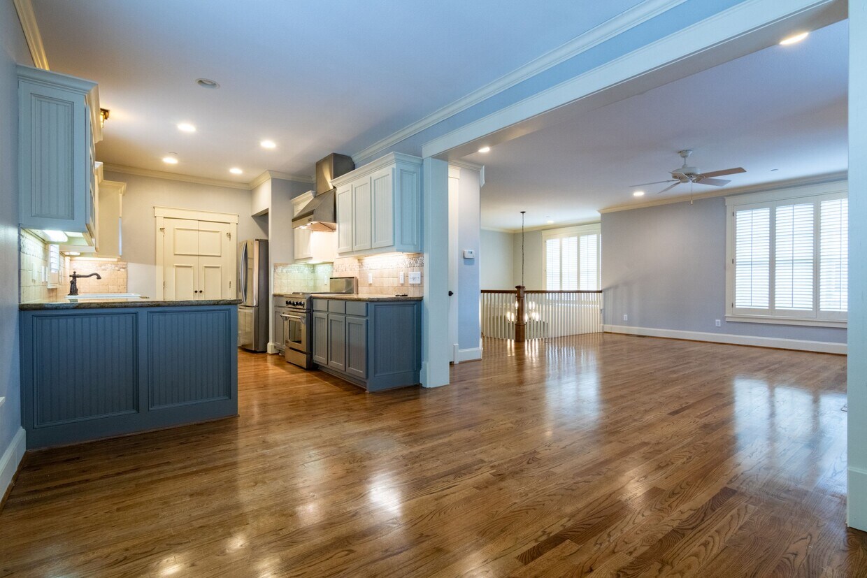 3444 Rankin St, Dallas, TX 75205 Condo for Rent in Dallas, TX