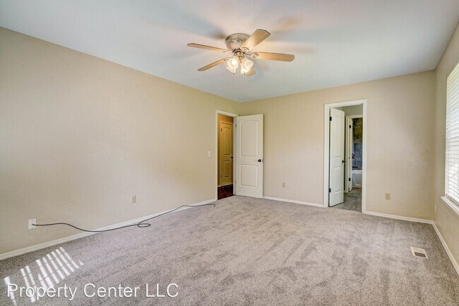 Building Photo - 4 br, 3 bath House - 2801 Twelve Oaks