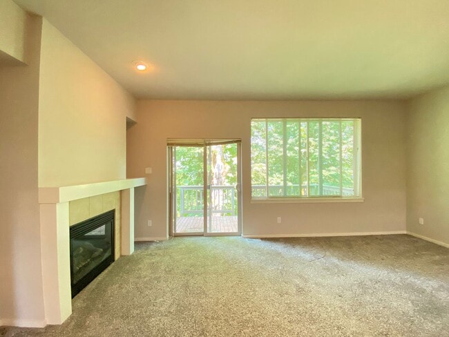 Foto del edificio - 2068 NW Boulder Way Dr
