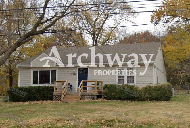 Foto principal - 5336 Farley St