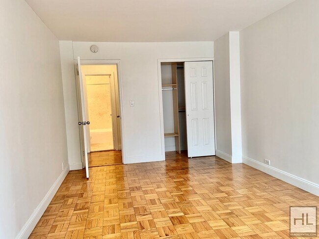 Foto del edificio - Fourth Avenue