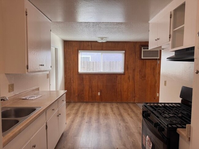 Photo - 3BR 1BA w/ 2 Car Garage + Fenced Yard in West Sacramento House