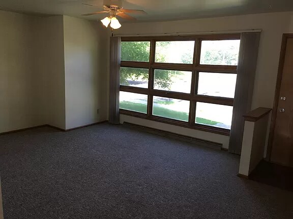 Building Photo - 2030 Coronado St