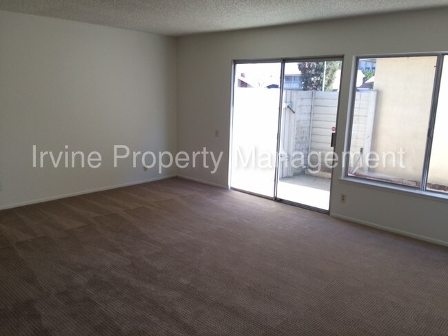 Foto del edificio - 14952 Crystal Cir