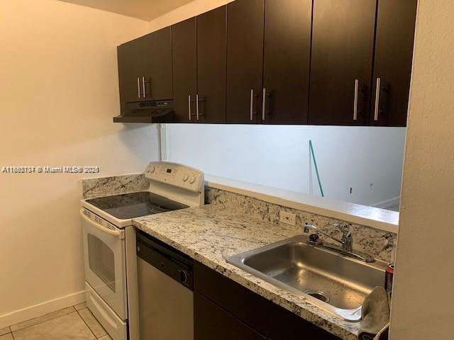Building Photo - 10801 SW 109th Ct