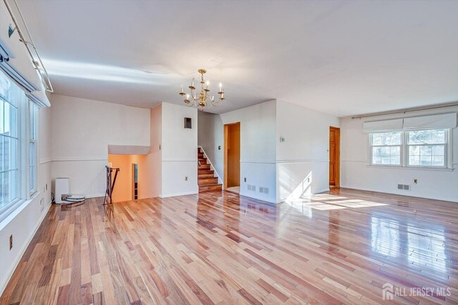 Foto del edificio - 15 Howell Ave