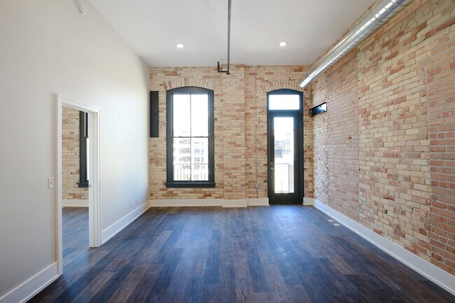 Foto del edificio - 123 Division Ave S