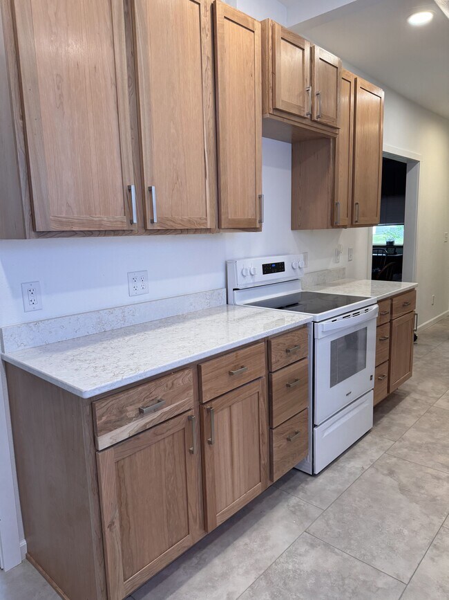 Cocina - 231 8th Ave N