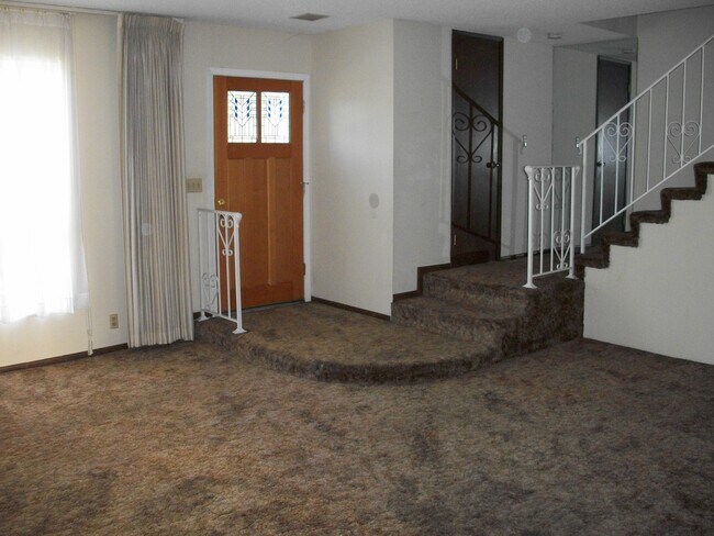 Building Photo - 3445 Monte Carlo Dr