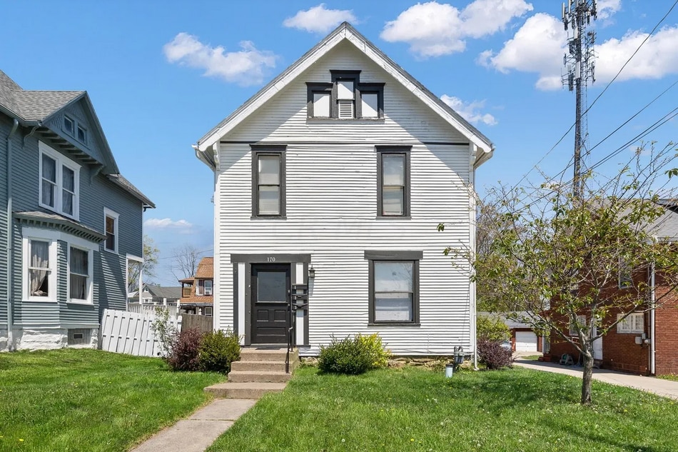 Primary Photo - 170 Marion Ave