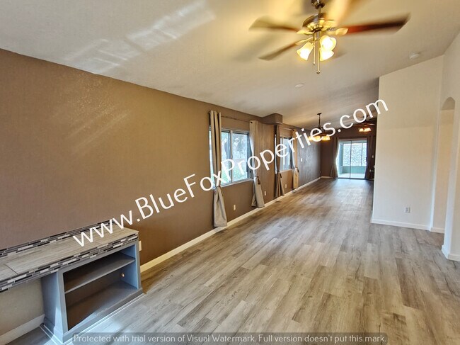 Foto del edificio - 5524 W Guild Springs St