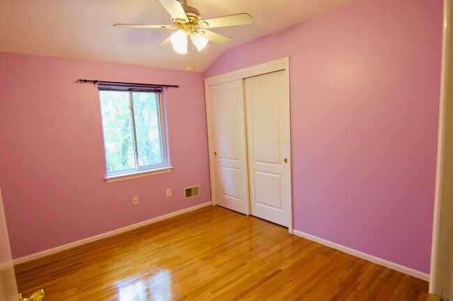 Foto del edificio - 187 Colon Ave