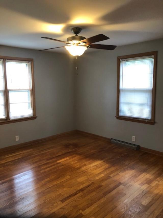 Building Photo - 2 bedroom in Sycamore IL 60178