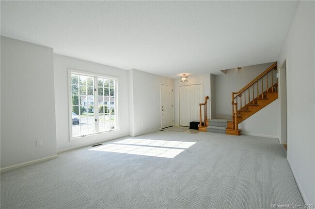 Foto del edificio - 14 Harold Rd