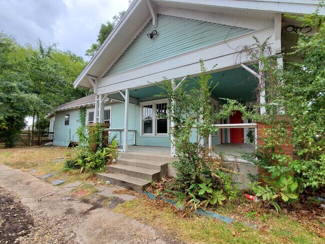 Foto del edificio - 1303 Greenville St