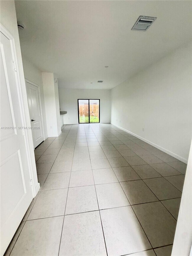 Foto del edificio - 13329 SW 233rd Terrace