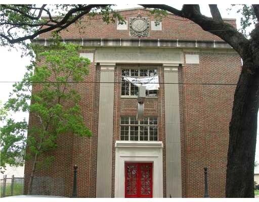 Foto del edificio - 620 Opelousas Ave
