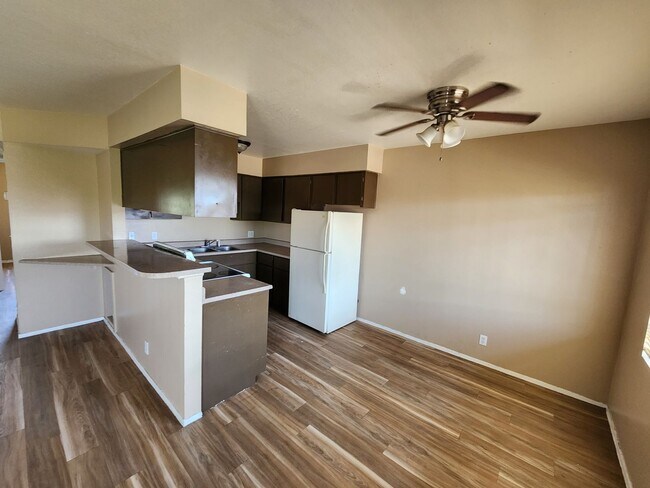 Building Photo - 4796 Nova Ln