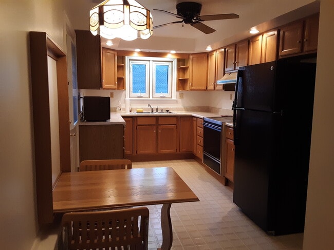 Photo - 317 Webster St House